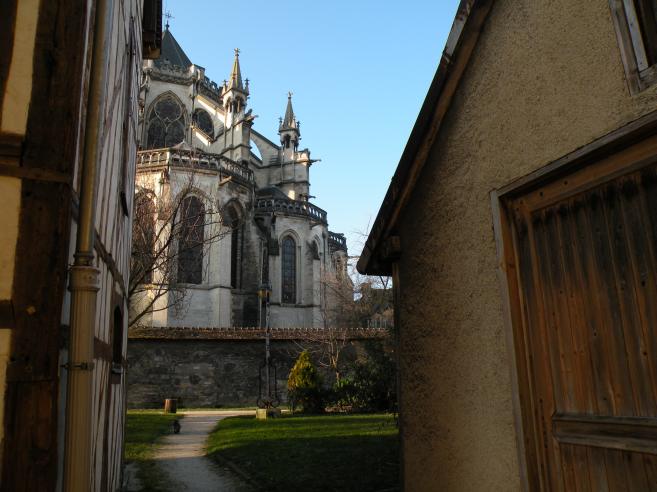  verdure et cathédrale